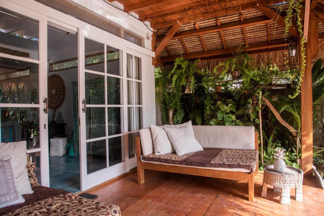 גילי אייר Serenity Luxurious Beachfront Villa & Spa With Private Infinity Pool, 8 Guests מראה חיצוני תמונה
