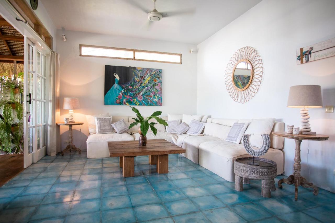 גילי אייר Serenity Luxurious Beachfront Villa & Spa With Private Infinity Pool, 8 Guests מראה חיצוני תמונה