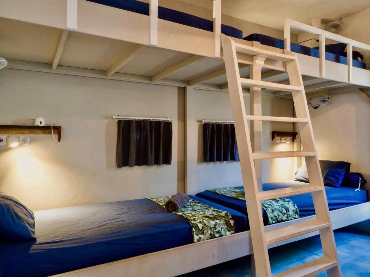 גילי אייר Serenity Luxurious Beachfront Villa & Spa With Private Infinity Pool, 8 Guests מראה חיצוני תמונה